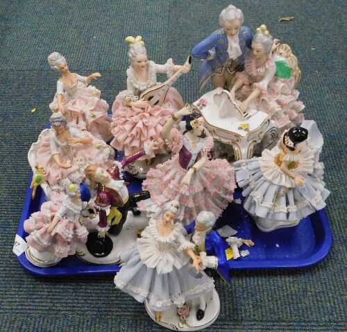 Various Capodimonte and other figure groups, crinoline ladies, etc. (1 tray, AF)