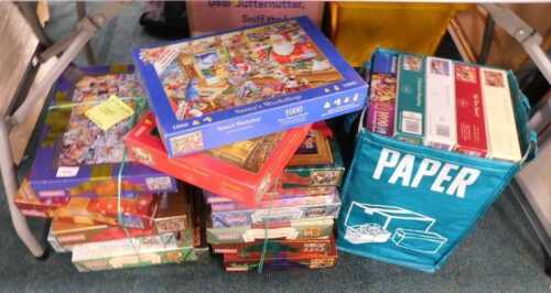 Various jigsaws, a large quantity, to include Christmas Dreams, 1000 pieces, Waddingtons,...