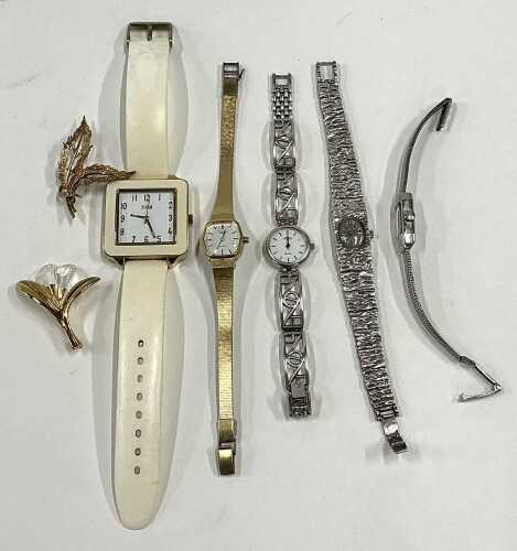 Various costume jewellery, wristwatches, cocktail watches, lady's cocktail watch, etc. (a quantity)