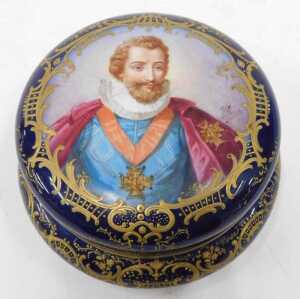 An early 19thC Sevres porcelain box, of circular form, the hinged lid expertly decorated with a... - 2