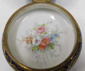 An early 19thC Sevres porcelain box, of circular form, the hinged lid expertly decorated with a... - 5