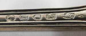 A pair of Victorian silver fish servers, shell capped Old English pattern, by Thomas Wallis II,... - 3