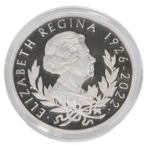 A Her Majesty Queen Elizabeth II 2022 one kilogram Royal Mint fine silver proof coin, in capsule,...