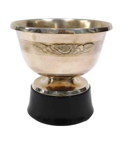 An Elizabeth II silver Year of the Rose Bowl, of circular form, on inverted stem and circular...