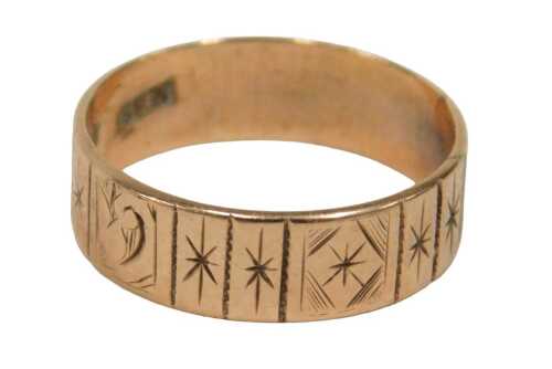 A 9ct rose gold wedding band, of etched star rectangular hammered design, 5mm width, Birmingham...
