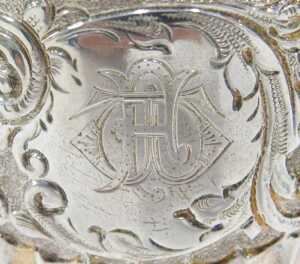 A Victorian silver mug, the heavily chased and repousse decorated bell shaped body, with shaped... - 3