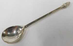 A set of six Elizabeth II silver teaspoons, each with figure head tops, trefid style, by... - 2