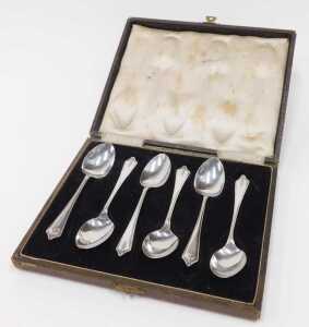 A set of six George V silver teaspoons, with shaped handles and plain bowls, by Barker Brothers... - 3