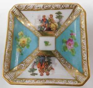 A 20thC Dumont French enamel porcelain miniature perfume bottle box, of rectangular form,... - 4