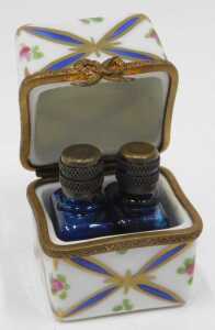 A 20thC Dumont French enamel porcelain miniature perfume bottle box, of rectangular form,... - 8