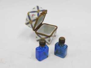 A 20thC Dumont French enamel porcelain miniature perfume bottle box, of rectangular form,... - 9