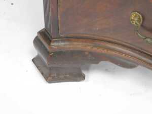 A George III mahogany serpentine bachelor's chest, with moulded top over two drawers, over... - 7