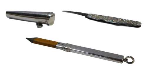 A group of small silver, comprising a late Victorian silver cheroot holder, of plain form,...