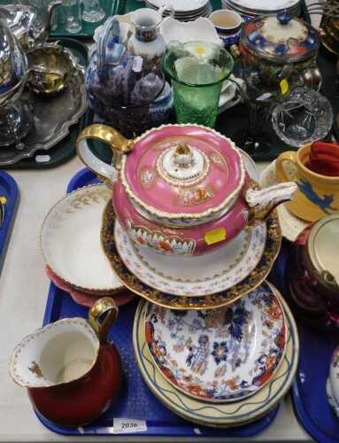 Ceramics and household glassware, to include plates, large milk jug, teapots, bowls, vases,...