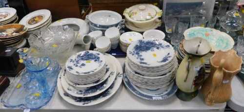 Ceramics, to include lidded tureens, unlidded tureens, a Royal Stuart part tea service, teacups,...