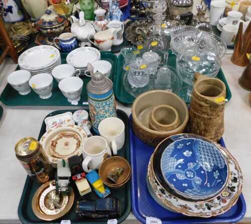 Household ceramics and glassware, to include Bunnykins bowls, Royal memorabilia dish, stein,...