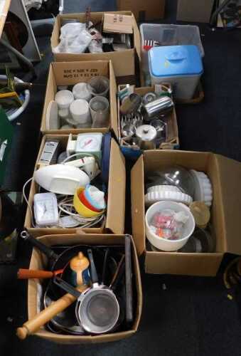Kitchenware and cookware, to include spatulas, potato masher, pots and pans, storage jars,...