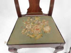 A pair of George II mahogany side chairs, with carved and shaped splat backs, drop-in seats,... - 3