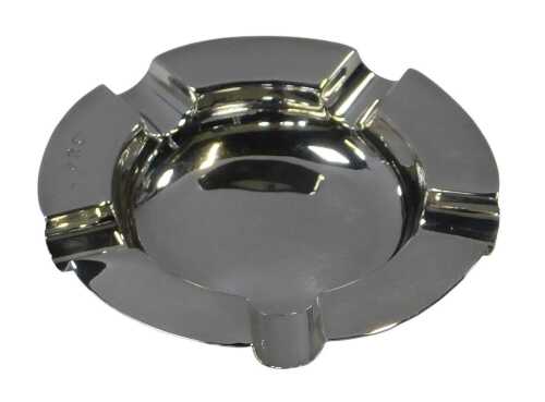 A late Victorian silver ashtray, of plain form, Birmingham 1899, 2.63oz, 13cm diameter.