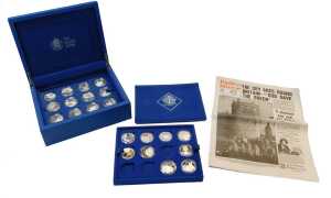 Twenty-one Royal Mint silver commemorative coins, to celebrate the Queen's Jubilee, comprising a...
