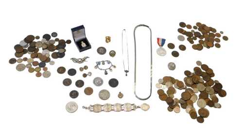 Pre-decimal and world coinage, including a 1797 cartwheel penny, a commemorative Charles & Diana...