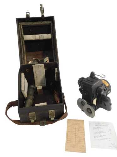 An Air Ministry bubble MkIX sextant, serial no. 9546-43, in a Bakelite case.