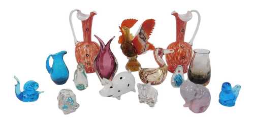 Decorative glassware, including a pig paperweight, an Isle of Man art glass elephant paperweight,...