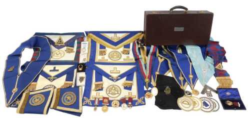 Hertfordshire Masonic interest. Various aprons, steward medallions, cloth badges, further...