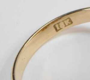 A 20thC floral cluster ring, formed as seven floral sections, on a frame, each with a round... - 3