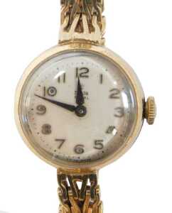 A Tudor Royal lady's 9ct gold cased wristwatch, the circular silvered dial bearing Arabic...