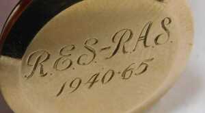 A Tudor Royal lady's 9ct gold cased wristwatch, the circular silvered dial bearing Arabic... - 3