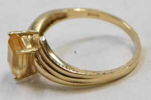 A 9ct gold QVC dress ring, with square cut citrine, on cross over shoulders, bearing import... - 3