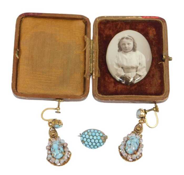 Early 20thC jewellery and effects, comprising a travel portrait of a young female, a silver...