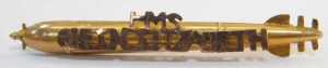 A group of 9ct gold and other jewellery, comprising a ladybird beaded rose gold two bar brooch,... - 2