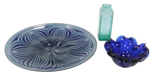 A Frank Thrower for Dartington green-tinted glass daisy vase, of rectangular form, 17cm high,...