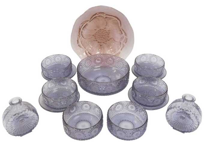 A group of Scandinavian coloured glassware, comprising a Riihimaen Lasi Unniko pink-tinted Kulho...