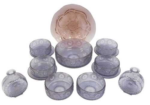 A group of Scandinavian coloured glassware, comprising a Riihimaen Lasi Unniko pink-tinted Kulho...