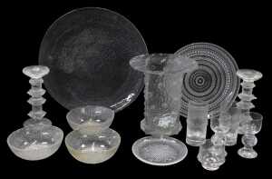 A group of Scandinavian clear glassware, including a Timo Sarpaneva vase, 21cm high, a Littala...