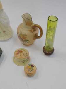 A group of collectables, to include a Moorcroft Freesia pattern green ground ashtray (AF),... - 2