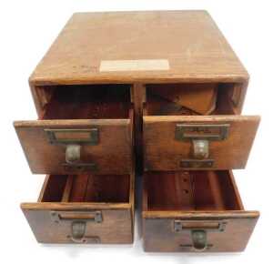 An early 20thC oak four-drawer tabletop filing cabinet, with metal lobed handles and integrated... - 3