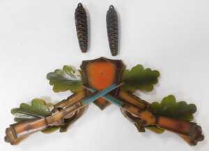 A West German Black Forest style part painted cuckoo clock, decorated with carved animals,... - 4
