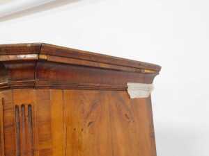 A George II walnut chest on chest, the upper section with canted moulded cornice above fluted... - 4