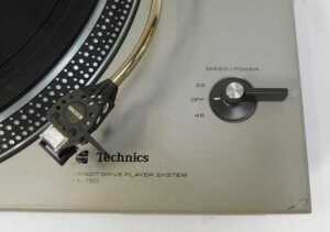 A Technics Direct-Drive record player system, SL-150, 44cm wide, together with a Sme Precision... - 5