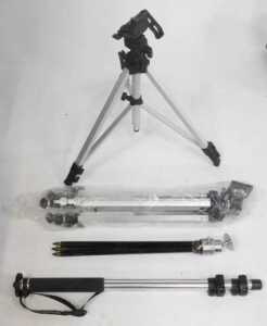 Cameras and optical-related equipment, including a Canon AE-1 camera with 70mm lens, cased... - 5