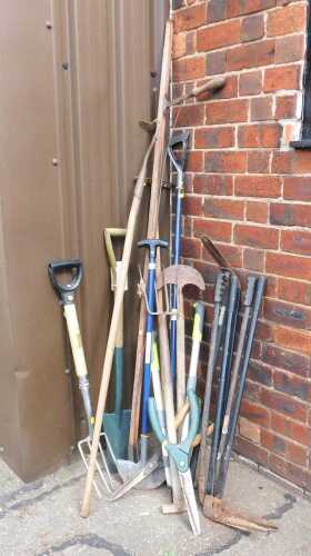 Garden tools, to include fork, spade, hedge cutters, etc.