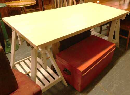 Kitchen table together with a red painted pine tool chest. (2)