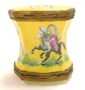 A mid 18thC German tin glazed earthenware double ended snuff box, of hourglass form, painted... - 3