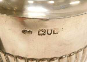 An Edward VII silver teapot, of semi fluted form, Goldsmiths & Silversmiths Company, London 1901,... - 3