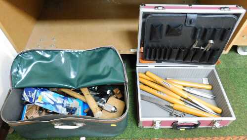 Woodworking tools, to include Sorby chisels, spring callipers, mallets, an Eclipse saw sharpener,...