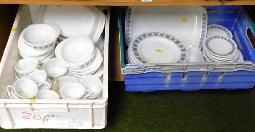 A Chelsea pattern Pyrex part dinner service. (2 boxes)